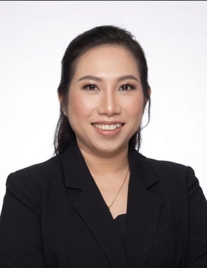 Tracy D., Bookkeeper